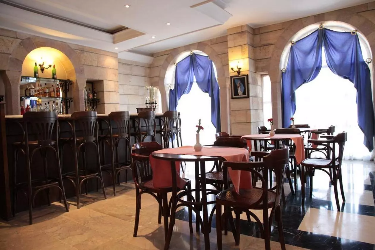 TASSARAY_SHABAVIZPARVAZ (16).jpg